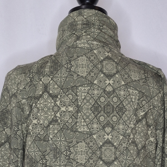 Soft Surroundings Green Patterned Ruched Neck Peplum Waist Zip Jacket - Size M - Picture 6 of 11